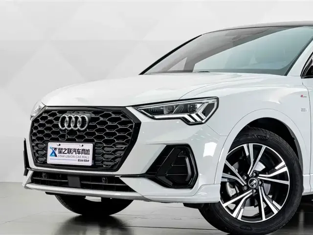 Audi Q3 Sportback — Фото автомобиля 3