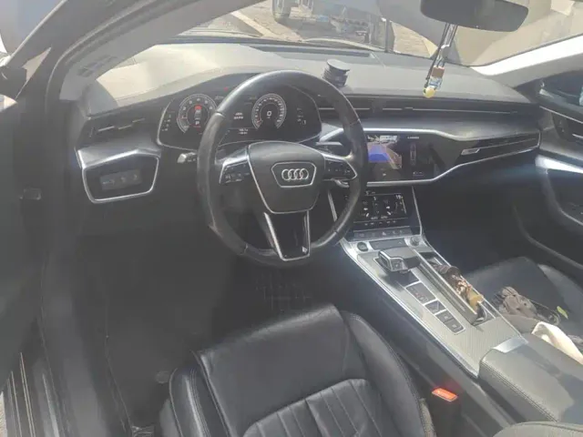 Audi A6L — Фото автомобиля 12