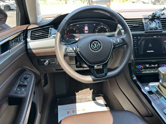 Volkswagen Phideon — Фото автомобиля 15