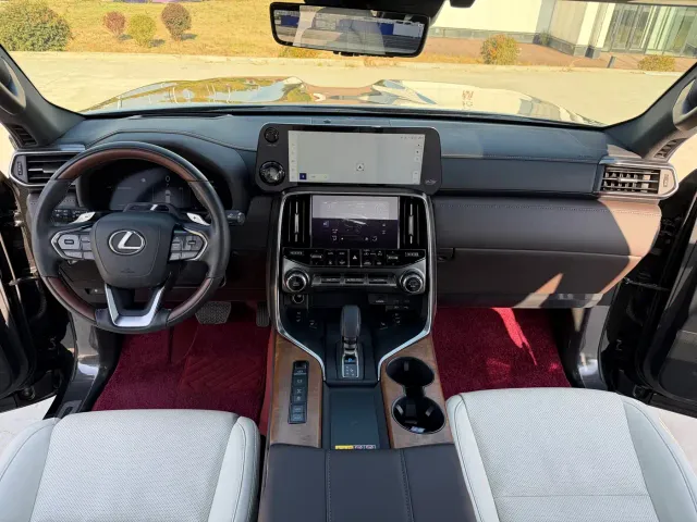 Lexus LX — Фото автомобиля 8