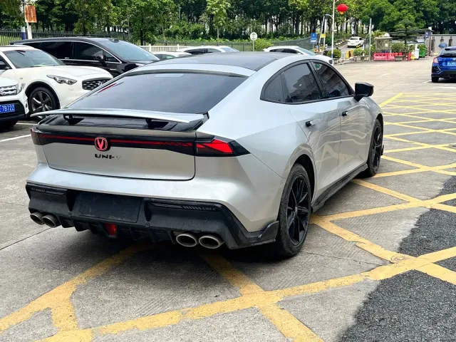Changan UNI-V — Фото автомобиля 5