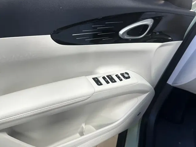 Geely Starry Wish — Фото автомобиля 4
