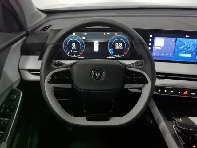 Changan CS75 Plus — Фото автомобиля 11
