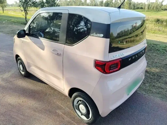 Wuling Hongguang Mini EV — Фото автомобиля 4