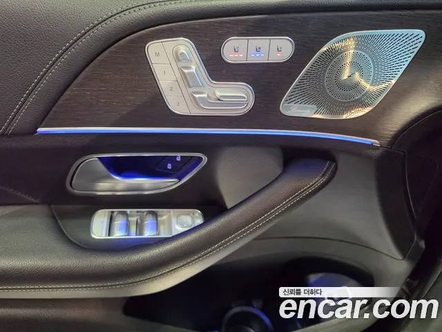 Mercedes-Benz GLS-Class — Фото автомобиля 12