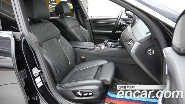 BMW Gran Turismo — Фото автомобиля 10