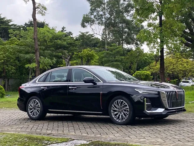 Hongqi H5 — Фото автомобиля 3