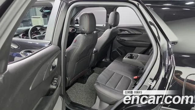 Chevrolet Trailblazer — Фото автомобиля 11