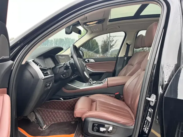BMW X7 — Фото автомобиля 4