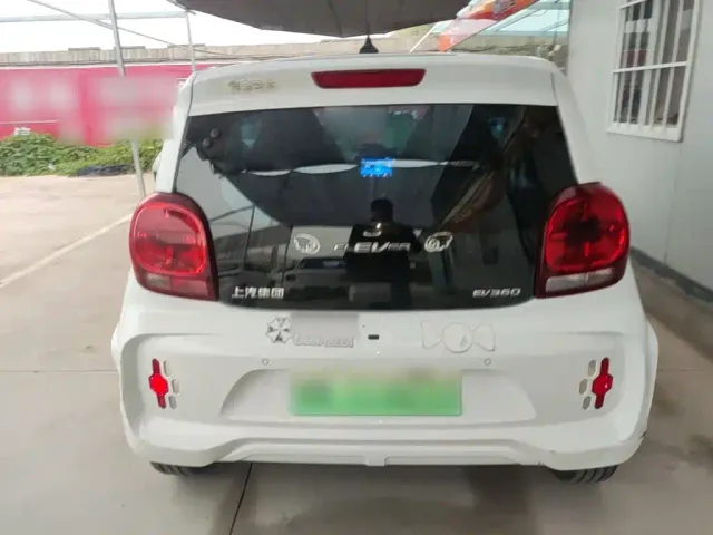Roewe Clever — Фото автомобиля 5