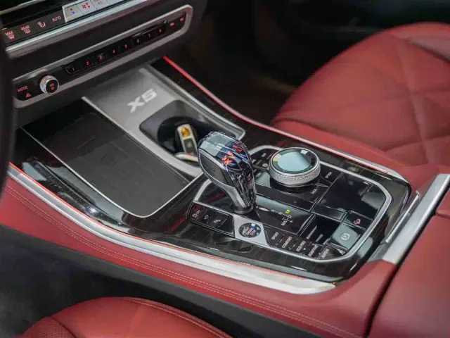 BMW X5 — Фото автомобиля 11