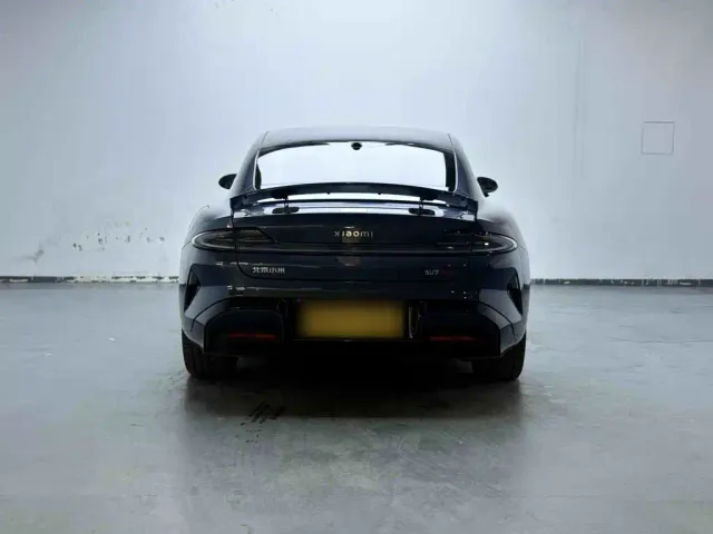 Xiaomi SU7 — Фото автомобиля 5