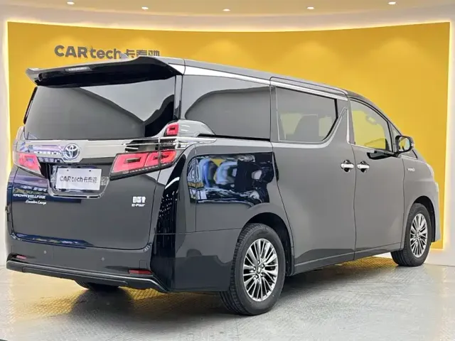 Toyota Vellfire — Фото автомобиля 4