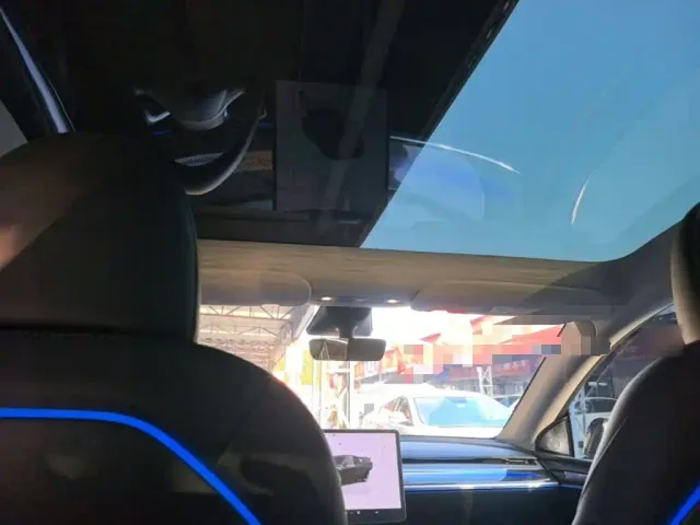 Tesla Model Y — Фото автомобиля 17