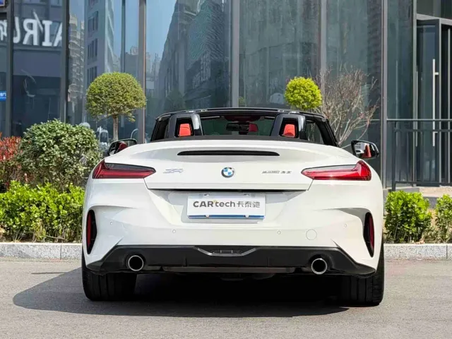 BMW Z4 — Фото автомобиля 4