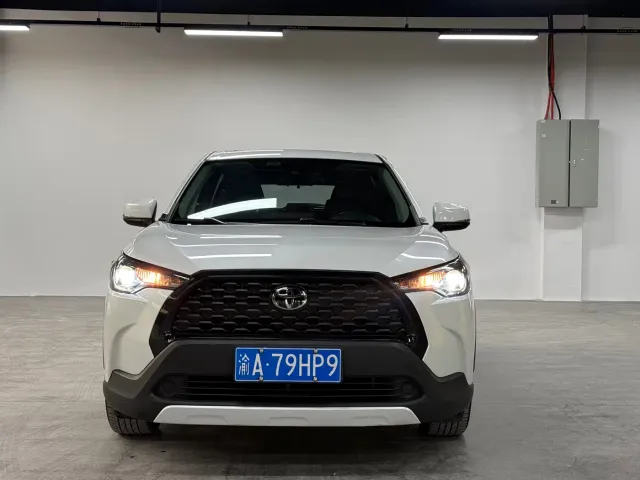 Toyota Corolla Cross — Фото автомобиля 2