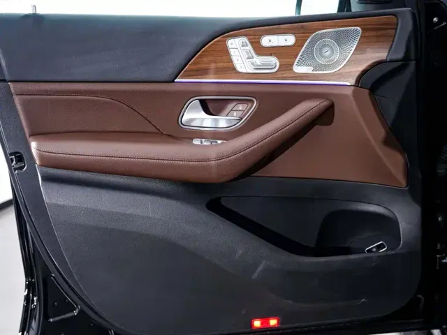 Mercedes-Benz GLE-Class — Фото автомобиля 17