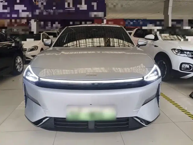 Geely Galaxy L6 — Фото автомобиля 2