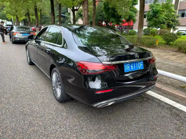 Mercedes-Benz E-Class — Фото автомобиля 7