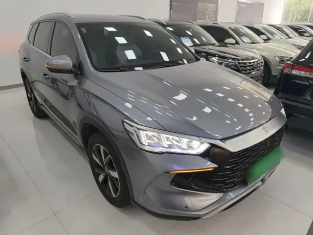 BYD Song Pro — Фото автомобиля 3