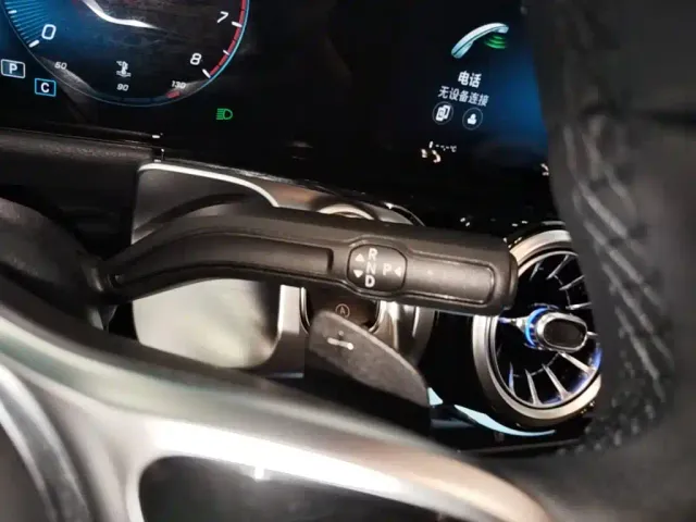 Mercedes-Benz GLB-Class — Фото автомобиля 13
