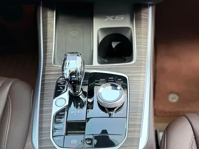 BMW X5 — Фото автомобиля 14