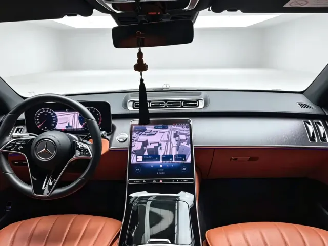 Mercedes-Benz S-Class — Фото автомобиля 10