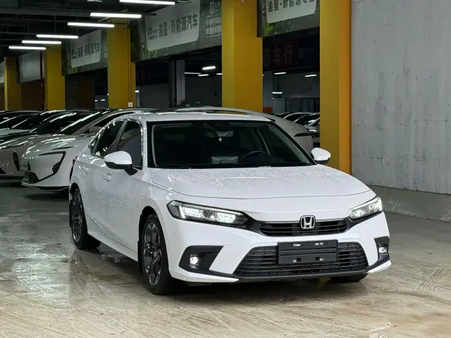 Honda Civic — Фото автомобиля 3