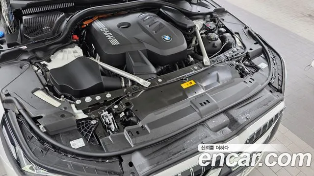 BMW 5 Series — Фото автомобиля 9