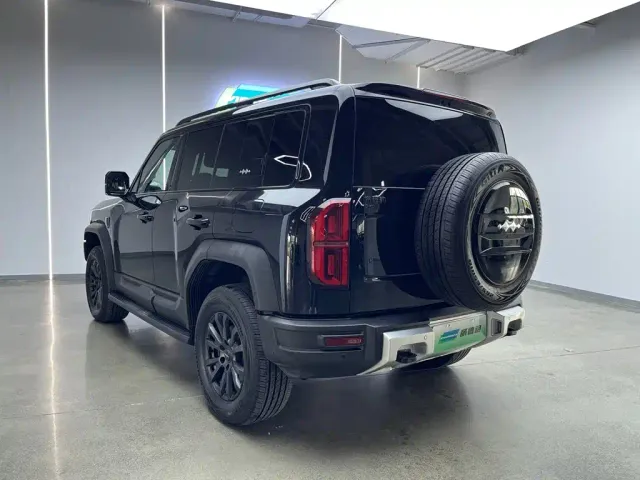 Fang Cheng Bao Leopard 5 2023 Explorer Edition — Фото автомобиля 3