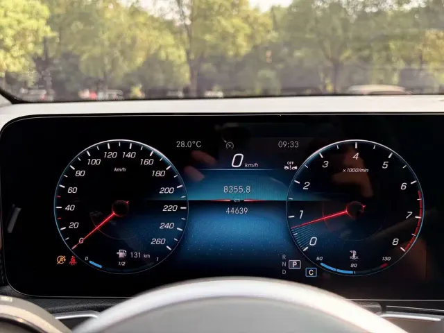 Mercedes-Benz GLB-Class — Фото автомобиля 14
