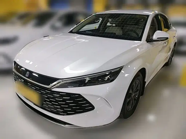 Фотография автомобиля — BYD Qin L