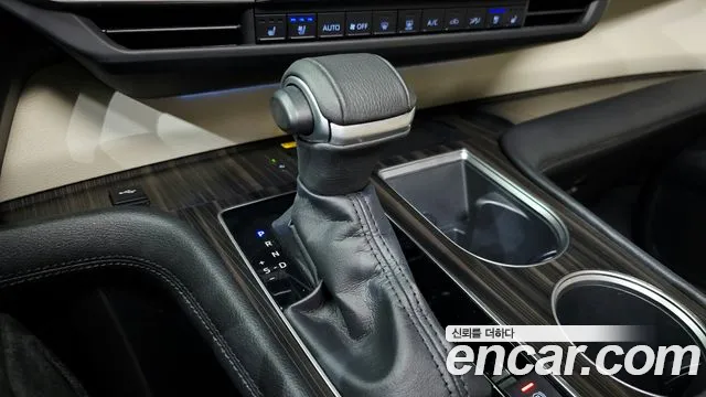 Toyota Sienna 4th Gen — Фото автомобиля 12