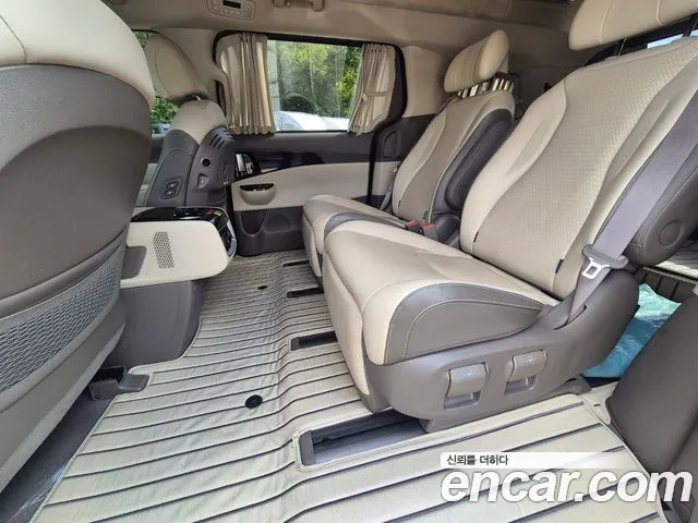 Kia Carnival 4th Gen — Фото автомобиля 14