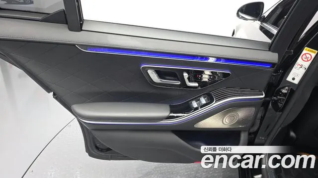 Mercedes-Benz S-Class — Фото автомобиля 23