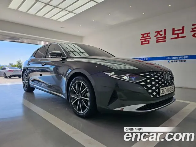 Hyundai Grandeur New — Фото автомобиля 18