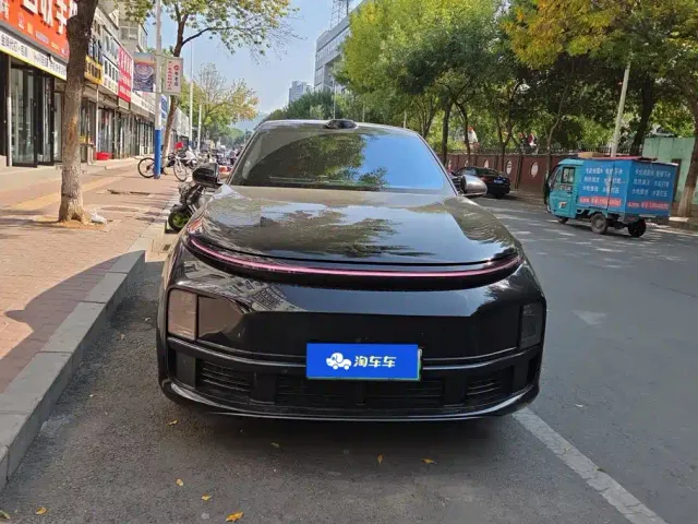 Li Auto L7 — Фото автомобиля 2