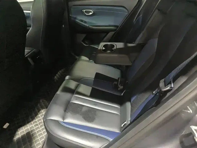 GAC Trumpchi Trumpchi GS3 2023 Shadow Speed 270T Smart Power Edition — Фото автомобиля 16