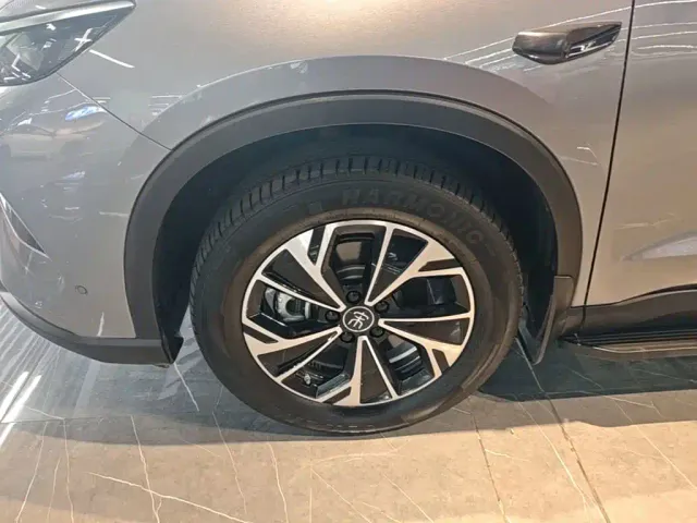 BYD Song Pro — Фото автомобиля 22