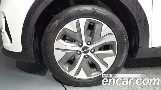 Kia Niro Niro Plus Earth — Фото автомобиля 5