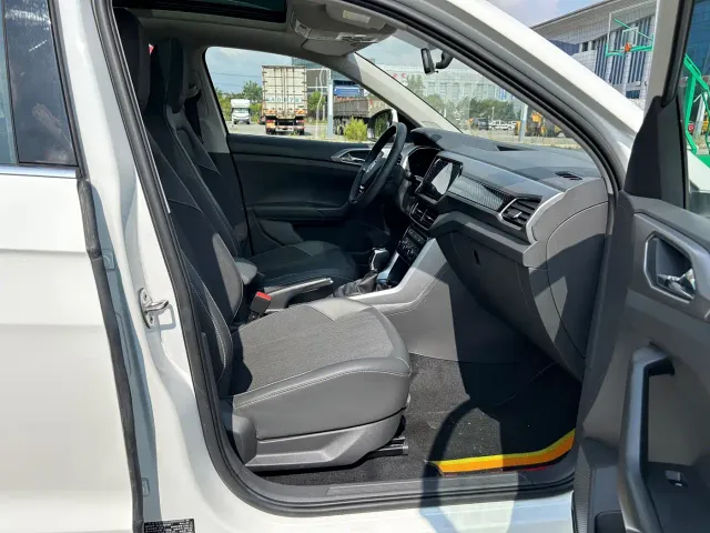 Volkswagen T-Cross — Фото автомобиля 13