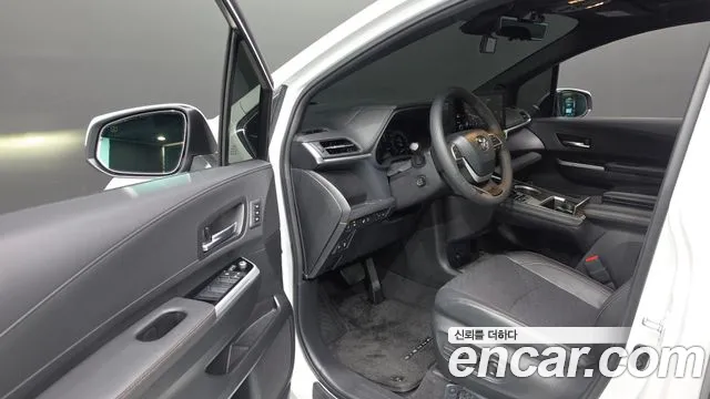 Toyota Sienna 4th Gen — Фото автомобиля 10