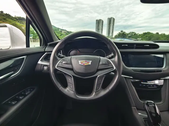 Cadillac XT5 — Фото автомобиля 22