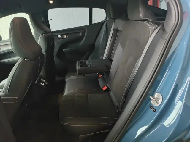 Volvo C40 — Фото автомобиля 16