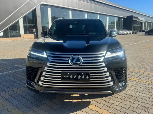 Lexus LX — Фото автомобиля 6