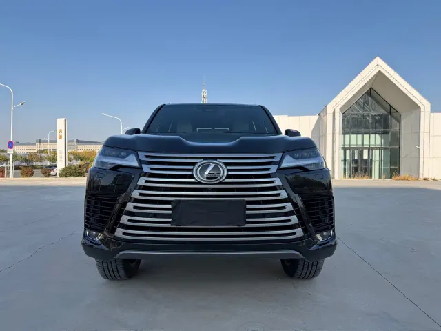 Lexus LX — Фото автомобиля 2