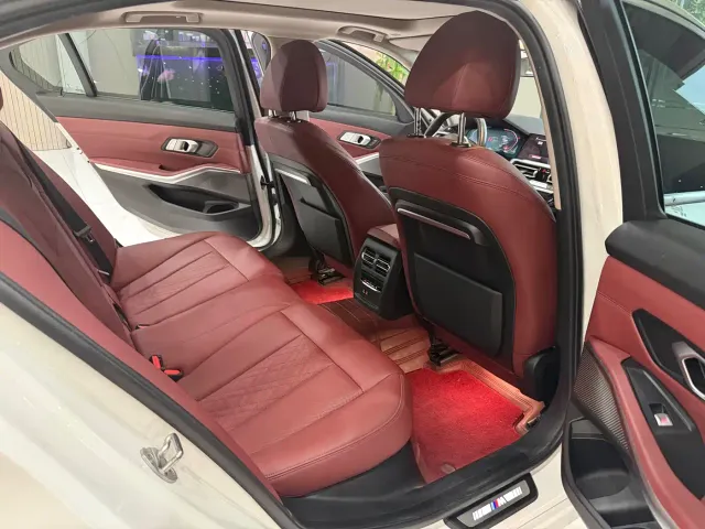 BMW 3 Series — Фото автомобиля 13