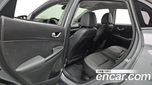 Hyundai Kona — Фото автомобиля 16