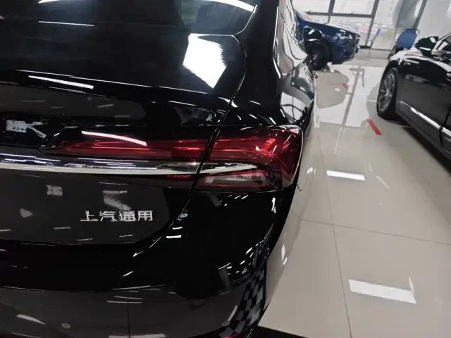 Buick LaCrosse — Фото автомобиля 7