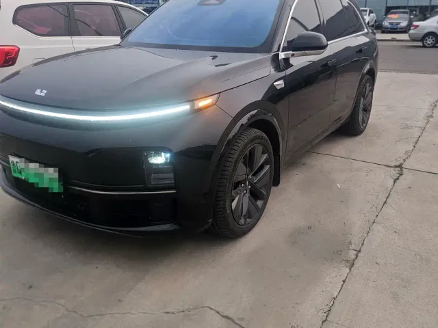 Li Auto L7 — Фото автомобиля 7